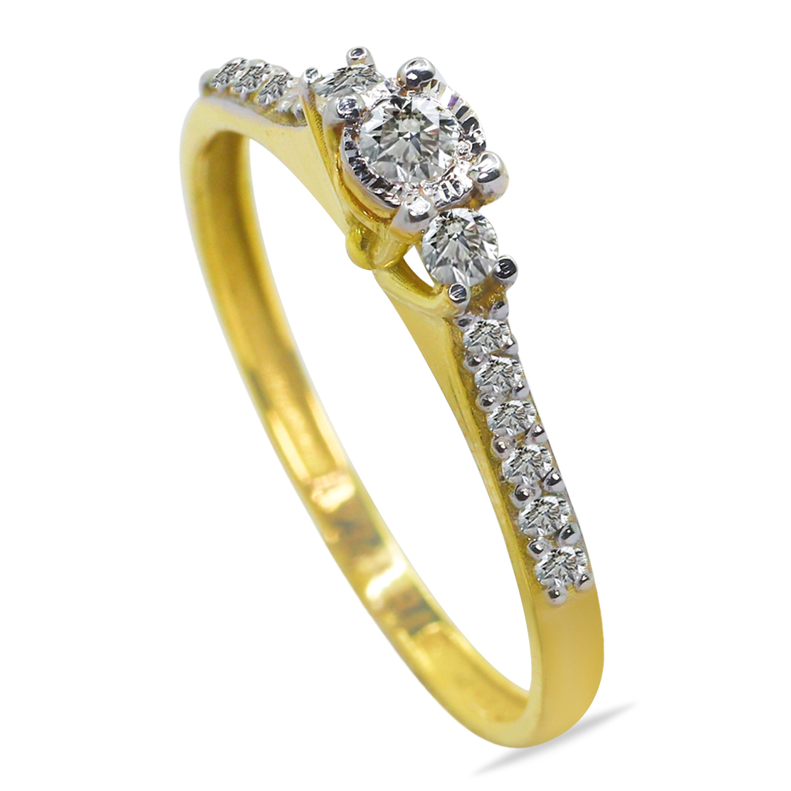 Pristine 18K Gold Diamond Ring D-6379